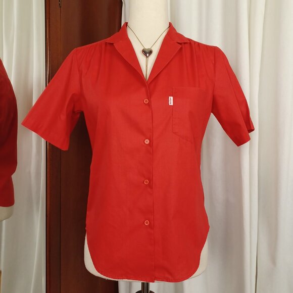 Vintage Levi's Cotton Blend Button Up Top, Tomato Red, Small, Like New Condition - Picture 2 of 11